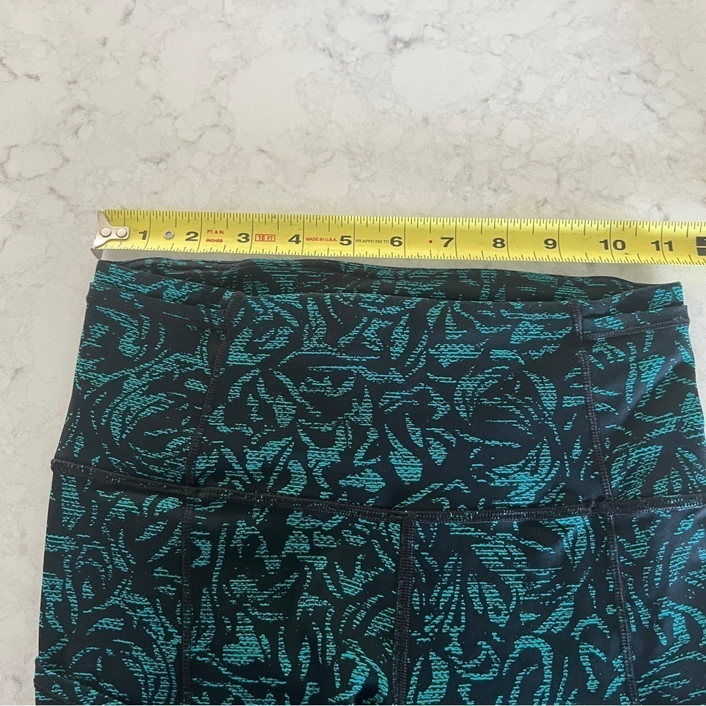 Lululemon Fast & Free Crop (19")
Thrive Viridian Green Black - Picture 8 of 9